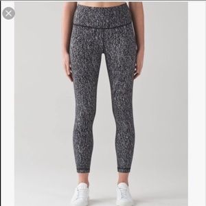 Wonder under high rise rio size 8